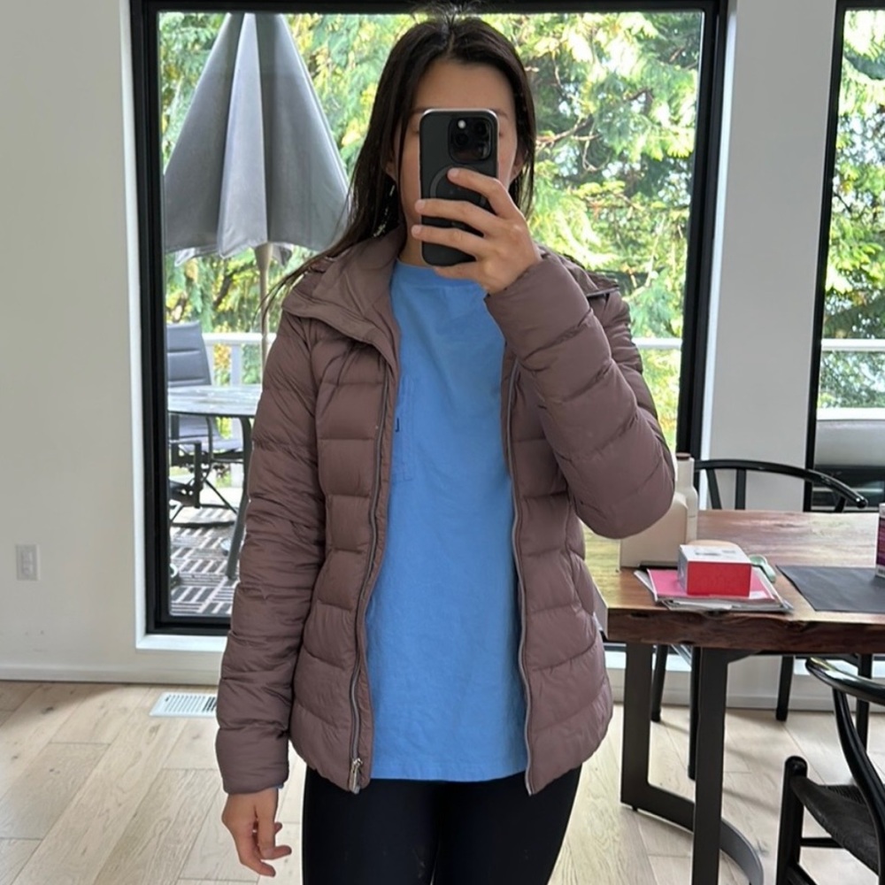 Lululemon Mauve Pack It Down Jacket  - Removable Hoodie - Packable - Size US 4